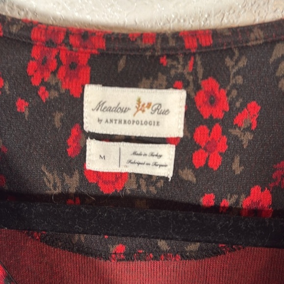 Meadow Rue Anthropologie Dark Floral Peplum Top Size Medium - Picture 3 of 7
